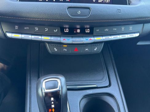 Used 2019 Cadillac XT4 Sport w/ Cold Weather Package FWD image 22