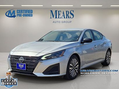 Used 2024 Nissan Altima 2.5 SV