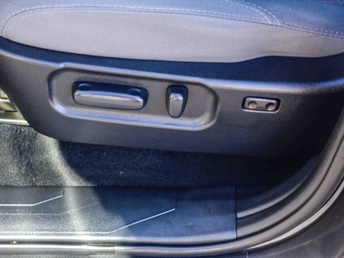 Certified 2021 Toyota Tacoma SR5 image 24