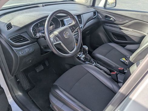 Used 2022 Buick Encore Preferred w/ Safety Package image 12