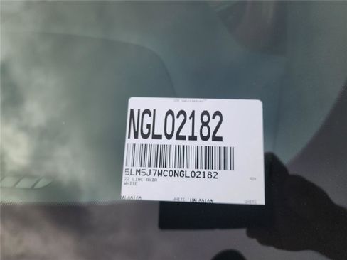 Certified 2022 Lincoln Aviator Reserve image 12