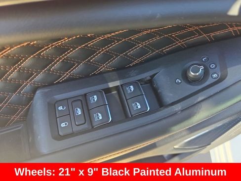 New 2025 Jeep Grand Cherokee L Summit w/ Obsidian Package image 13