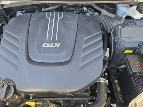 Used 2017 Kia Sedona LX w/ LX Essentials Premium Package image 30