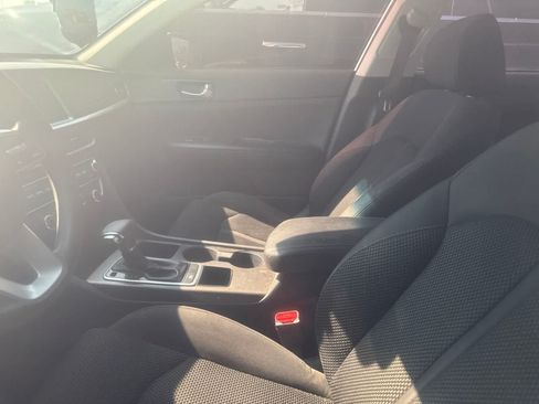 Used 2020 Kia Optima LX FWD image 30