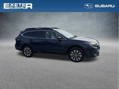Used 2023 Subaru Outback Limited image 3