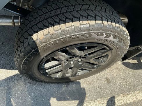 Used 2026 Chevrolet Silverado 1500 Custom w/ Turbomax Blackout Package RWD image 24