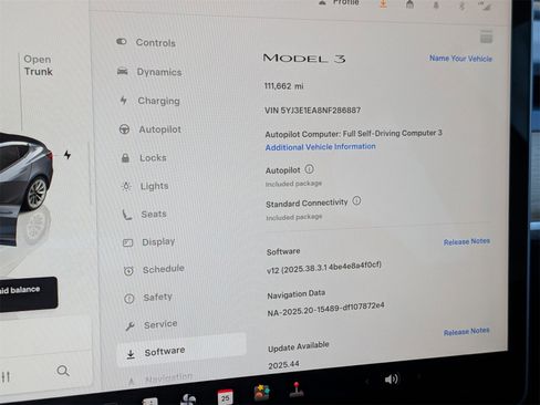 Used 2022 Tesla Model 3 Standard Range image 19