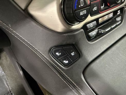 Used 2016 GMC Yukon XL Denali w/ Open Road Package AWD/4WD image 22
