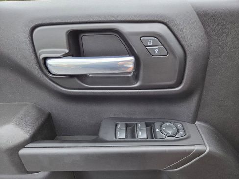 Used 2022 Chevrolet Silverado 1500 Custom image 24