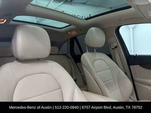Used 2022 Mercedes-Benz GLC 300 image 29