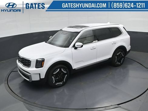 Used 2024 Kia Telluride S w/ S Sunroof Package FWD image 54