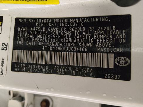 Used 2018 Toyota Camry SE FWD image 33