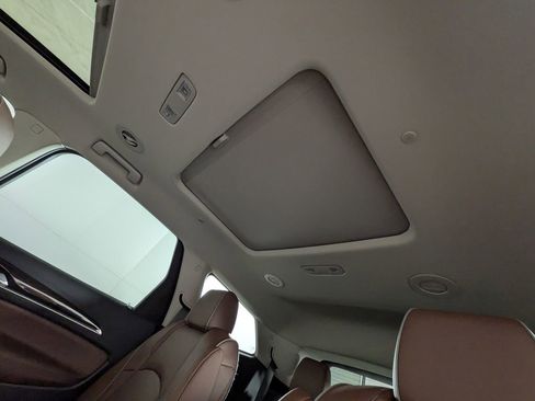 Used 2019 Buick Enclave Avenir w/ Avenir Technology Package image 38