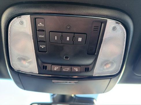 Used 2023 Dodge Durango GT image 42