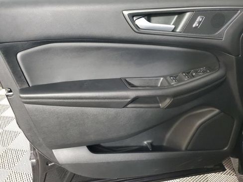 Used 2022 Ford Edge SE w/ Black Appearance Package AWD/4WD image 15