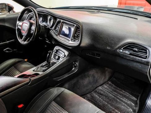 Used 2018 Dodge Challenger R/T w/ Blacktop Package image 12