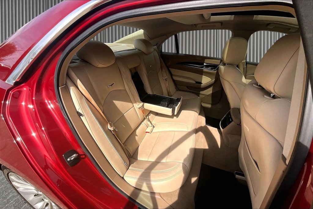 Used 2015 Cadillac CTS Luxury RWD image 29