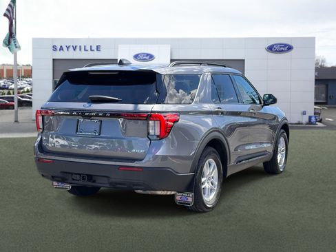 Used 2026 Ford Explorer Active AWD/4WD image 5