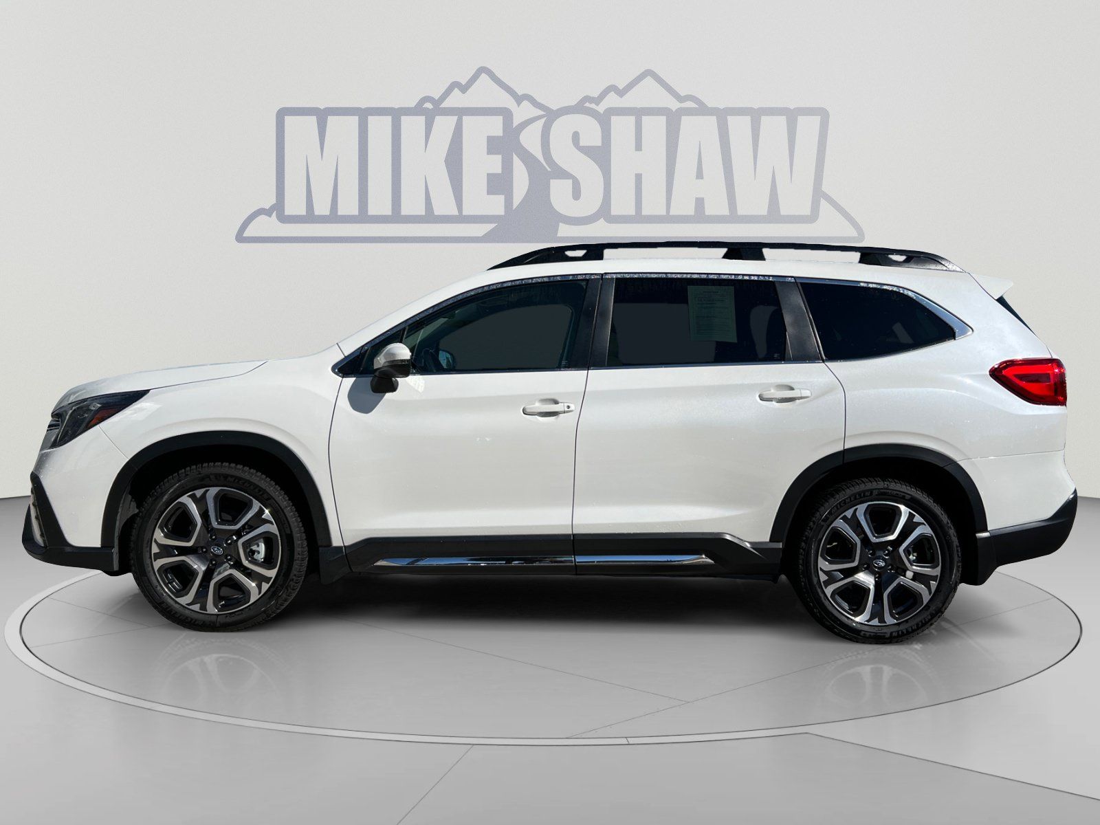 Used 2023 Subaru Ascent Limited AWD/4WD image 2