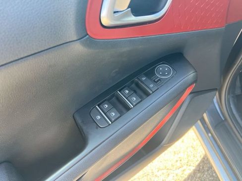 Used 2023 Kia Soul GT-Line FWD image 17