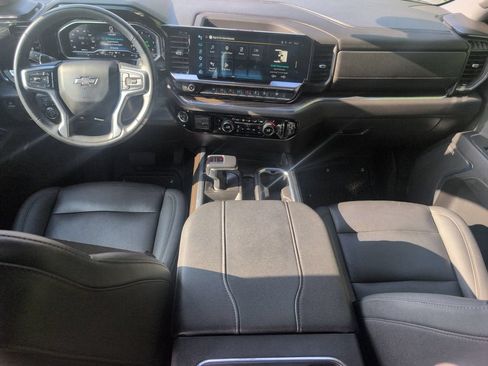 Used 2025 Chevrolet Silverado 1500 LT Trail Boss w/ LT Trail Boss Premium Package AWD/4WD image 35