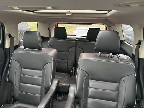 Used 2019 GMC Acadia Denali w/ Technology Package image 9