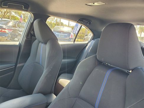 Used 2021 Toyota Corolla SE image 16