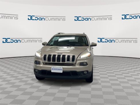 Used 2015 Jeep Cherokee Latitude w/ Cold Weather Group image 3