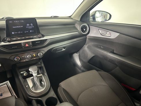Certified 2024 Kia Forte LXS image 36