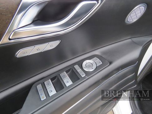 Used 2024 Genesis GV80 2.5T AWD/4WD image 13