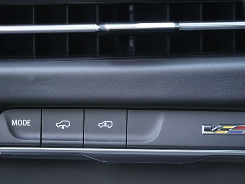 Used 2025 Cadillac Escalade V w/ LPO, Floor Liner Package image 26