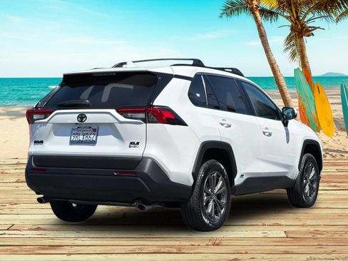 Used 2025 Toyota RAV4 XLE Premium w/ Weather Package AWD/4WD image 6