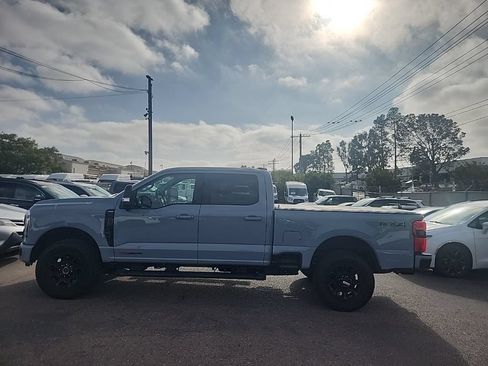 Used 2024 Ford F350 Lariat w/ Black Appearance Package AWD/4WD image 9