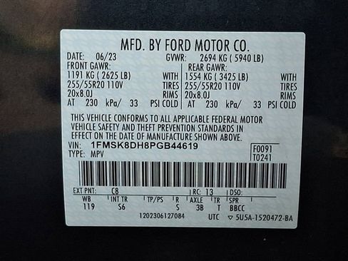 Used 2023 Ford Explorer XLT w/ Equipment Group 202A AWD/4WD image 28