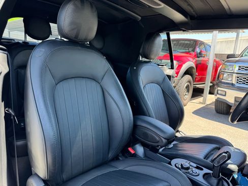 Used 2022 MINI Cooper John Cooper Works w/ Driver Assistance Package FWD image 14