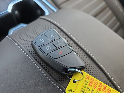 New 2026 GMC Acadia Denali Ultimate image 37