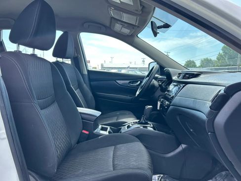 Used 2017 Nissan Rogue S AWD/4WD image 40