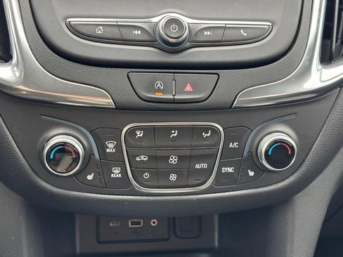 Used 2024 Chevrolet Equinox LT w/ LPO, Floor Liner Package image 22