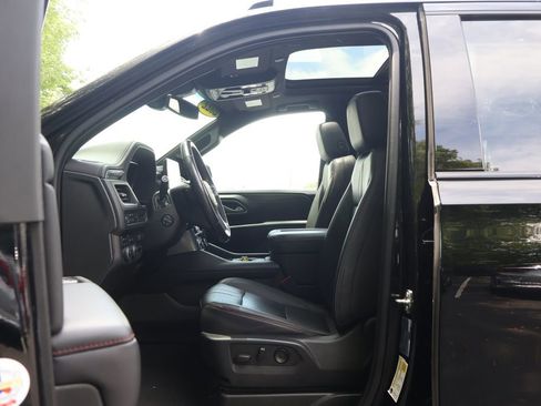 Certified 2022 Chevrolet Tahoe RST w/ Sport Performance Package AWD/4WD image 31