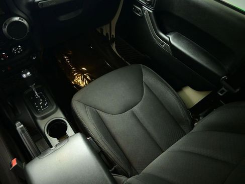 Used 2017 Jeep Wrangler Unlimited Sport w/ Quick Order Package 24S image 10