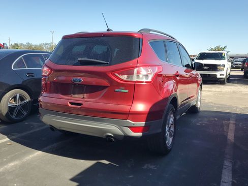 Used 2016 Ford Escape SE w/ Equipment Group 201A image 5