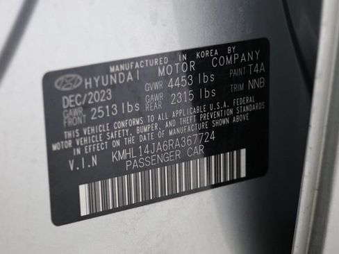 Certified 2024 Hyundai Sonata SEL w/ Convenience Package FWD image 35