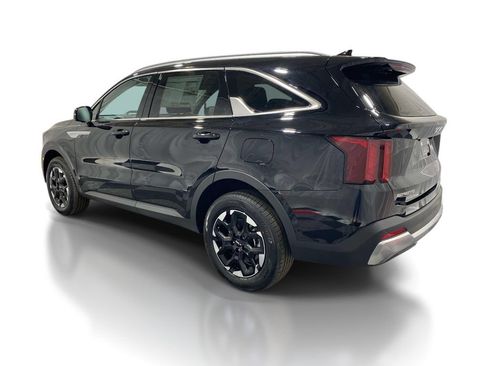 New 2026 Kia Sorento S AWD/4WD image 2