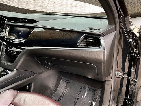Used 2020 Cadillac XT6 Premium Luxury image 16