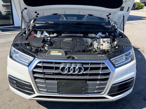 Used 2019 Audi Q5 2.0T Premium AWD/4WD image 11
