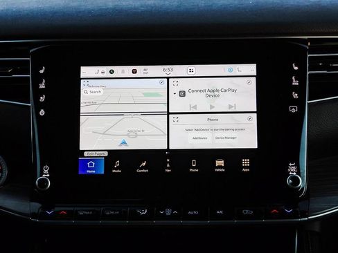 Certified 2024 Jeep Wagoneer Series II w/ Flexible Seating Group image 25