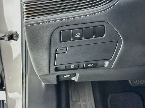 Used 2019 Lexus LS 500 w/ Interior Upgrade Package RWD image 11
