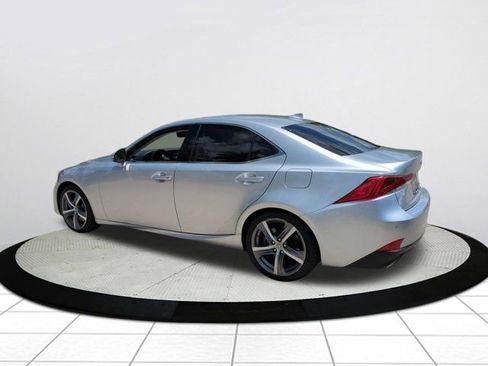Used 2019 Lexus IS 300 RWD image 5