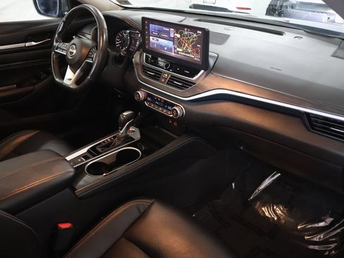 Used 2023 Nissan Altima 2.5 SL AWD/4WD image 10