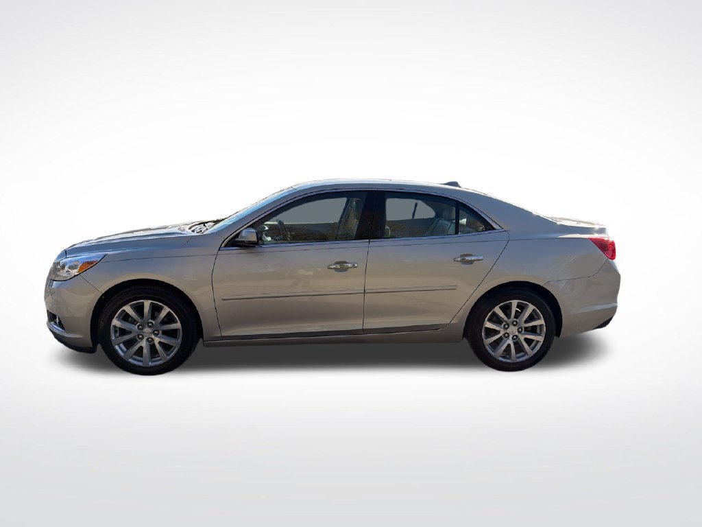 Used 2013 Chevrolet Malibu LTZ FWD image 2